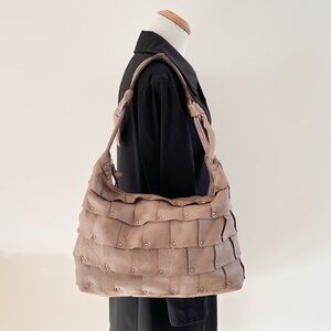 B. Makowsky Large Slouchy Boho Leather Light Brown Hobo Bag